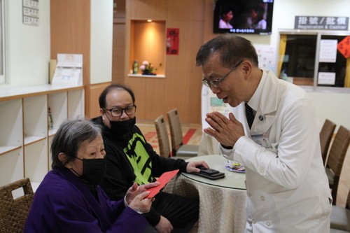 2019/02/04花蓮慈濟醫院日誌——春節年俗循例做 用心處處有深意