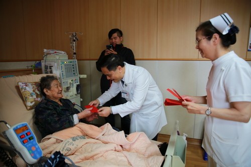 2019/02/04花蓮慈濟醫院日誌——春節年俗循例做 用心處處有深意