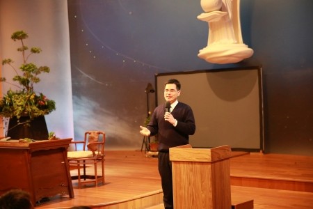 一念善心慈悲源 感動服務結善果