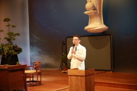 一念善心慈悲源 感動服務結善果