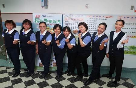 2019/05/15 花蓮慈院《守護生命 從早到晚 從小到老》溫馨座談日誌(三之三) ─ ─妙手妙法真實現 莫忘初衷來時路