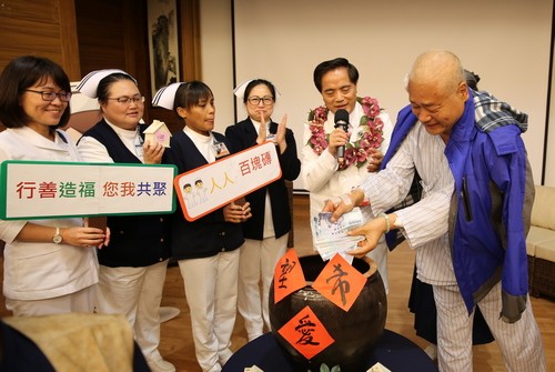 2019/05/29《長情醫愛．莫忘那一念》花蓮慈濟醫院日誌（二）－－跨越萬里的愛　東非義診見苦知福勤付出