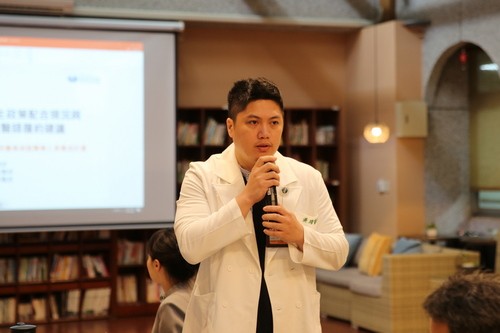 2019/04/25 花蓮慈濟醫院日誌——住院醫師適用《勞動基準法》 衛福部司長石崇良指導