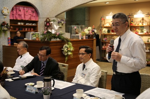 2019/04/25 花蓮慈濟醫院日誌——住院醫師適用《勞動基準法》 衛福部司長石崇良指導