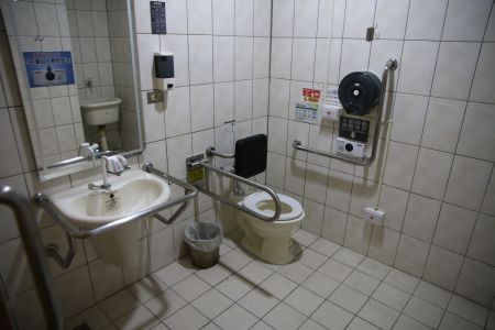 有安全才安心　花蓮慈院獲友善建築認證