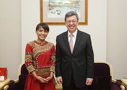 8/臺灣兒童醫療貢獻獎殊榮　鄭雅君歸功病房團隊