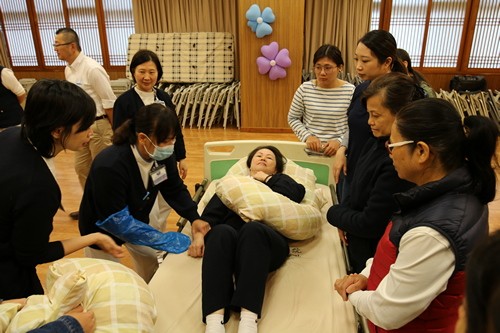 日本自然翻身擺位照護　照顧別人也照顧自己