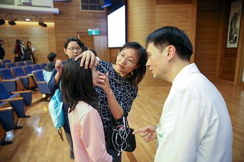 近視矯正從小做起 塑型片拒絕惡視力