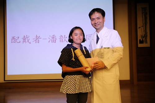 近視矯正從小做起 塑型片拒絕惡視力