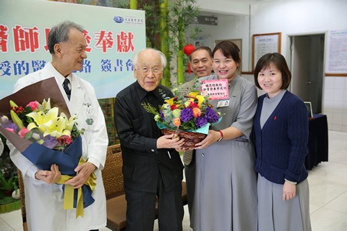 百歲醫師以愛奉獻 楊思標教授的醫者之路新書發表會