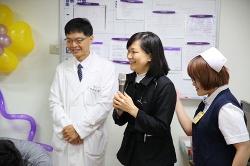 歡度兒童節　親子互動彩繪手提袋