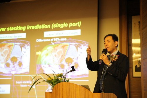 癌症治療新趨勢 日籍精準醫療專家分享重粒子精準醫療