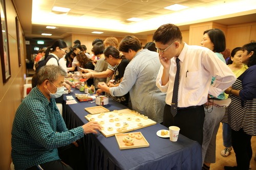 輕安居歡慶20周年　長者抗老培訓百顆種子