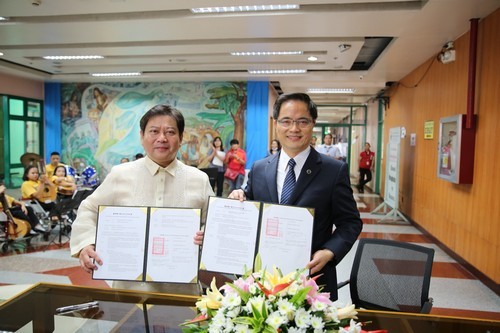 醫療軟實力——花蓮慈濟醫院與菲律賓三所醫院簽署醫衛合作(彭薇勻)