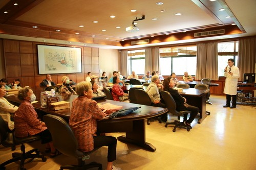 病友積極接受治療 與乾癬和平共處