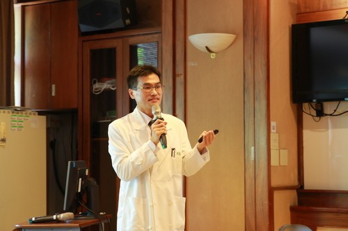 病友積極接受治療 與乾癬和平共處