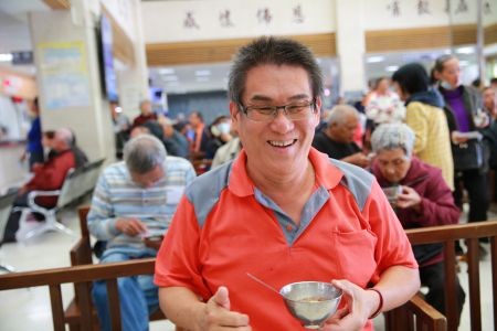 暖心暖胃臘八粥 花蓮慈院分享健康祝福