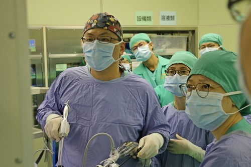 母女齊心腎利重生 東區首例血型不相容活腎移植