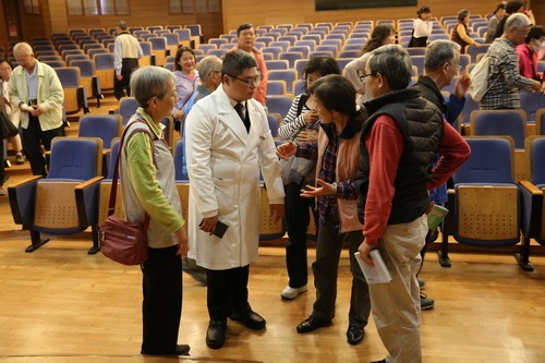 早檢測、存骨本　花蓮慈院骨鬆專家分享保骨秘訣