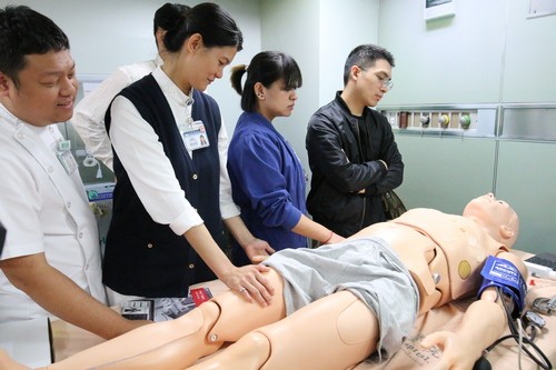 培育人才 花蓮慈院新臨床技能中心引進肺順應性高階模擬人