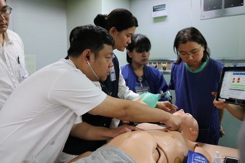 培育人才 花蓮慈院新臨床技能中心引進肺順應性高階模擬人