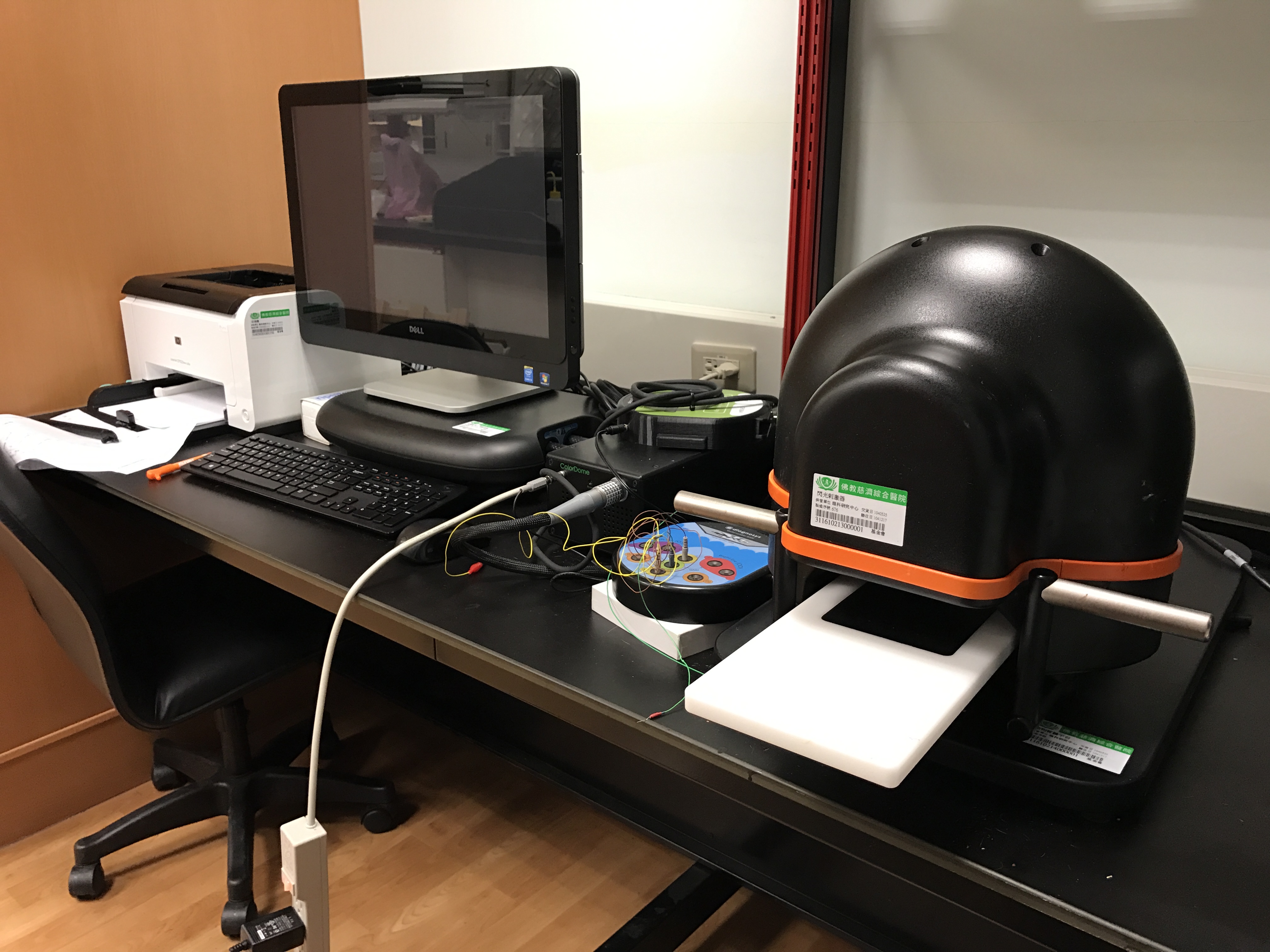 Visual electophsiology system from Diagnosys LLC