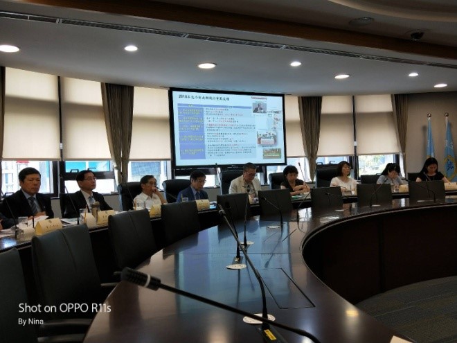 衛福部鈞長召開諮議會，何啟功次長等鈞長聽取各院計畫調整簡報