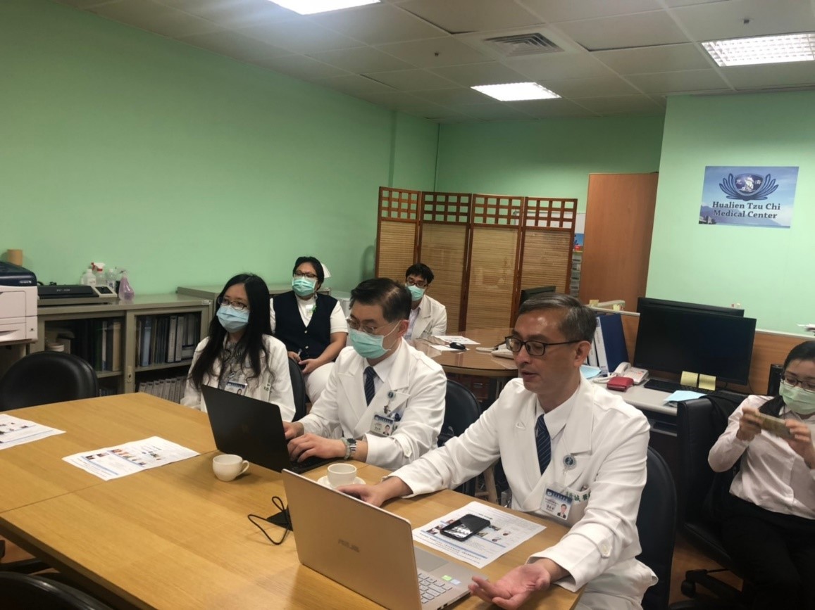 台菲視訊會議醫學講座：為菲律賓量身訂製之「半相合骨髓移植」技術研討會，講者李啟誠主任、黃威翰醫師
