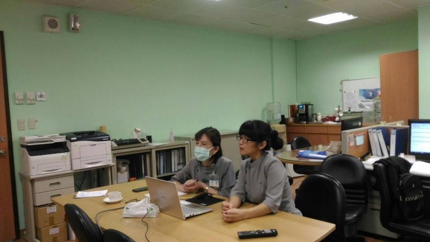 新南向辦公室朱芳瑤經理、陳羽庭組員與越南廠商線上互動