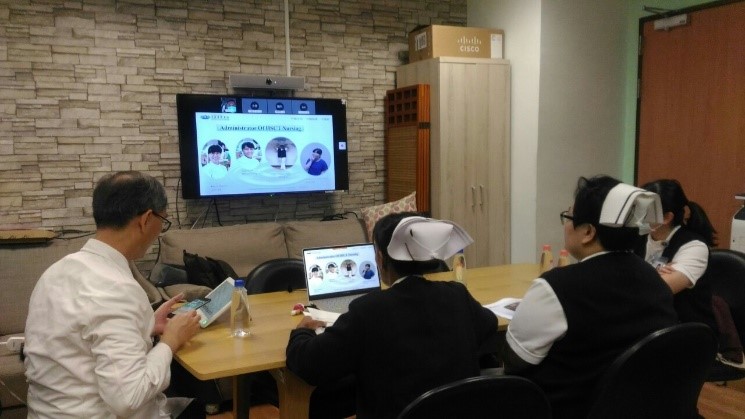 左圖：本次活動針對印尼慈濟醫院在骨髓移植病房上的設置，以及骨髓移植治療照護上需注意的重點事項，給予印尼慈濟醫院醫師專業建議。