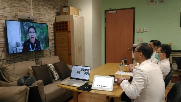 右圖：菲律賓小兒科醫學會理事長Dr. Joselyn Eusebio也親自上線參與。