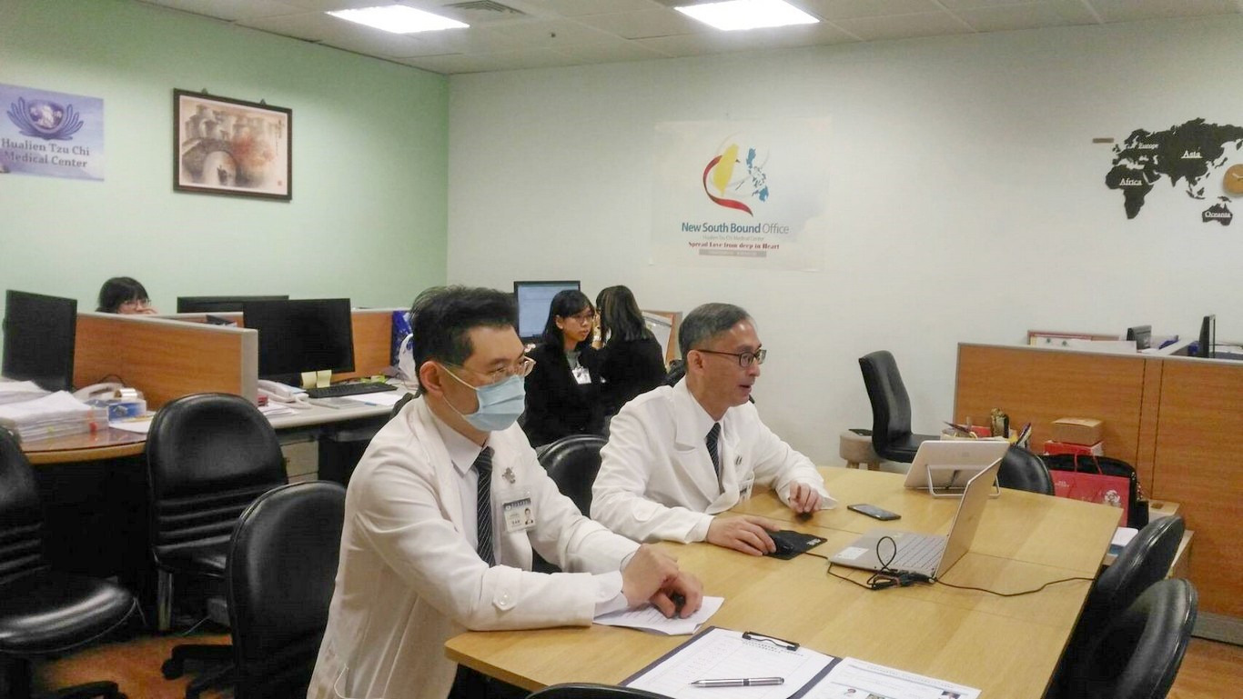 圖說：本次講座由花蓮慈濟醫院血液腫瘤科李啟誠主任、黃威翰醫師擔任講者。