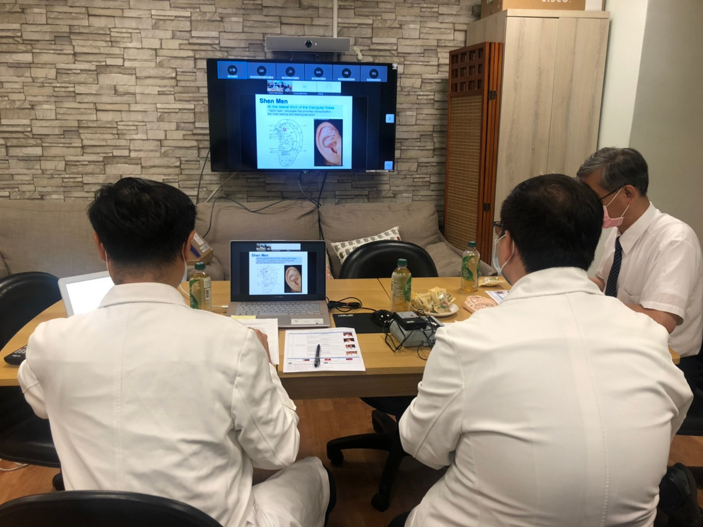 左圖：06/17講座活動現場。