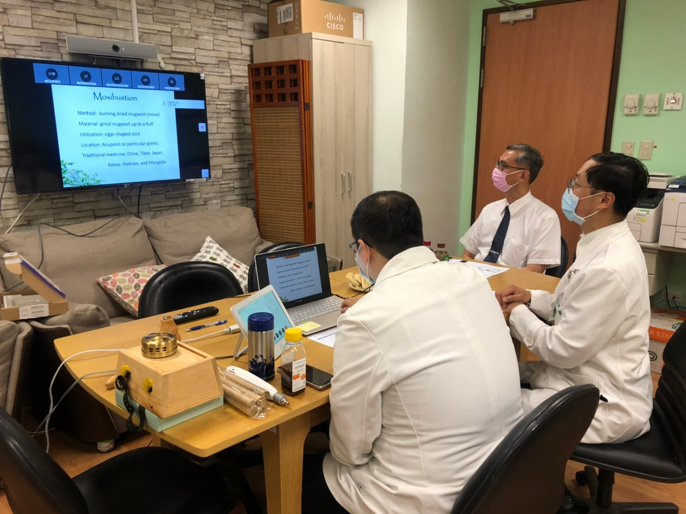 左圖：06/24講座活動現場。