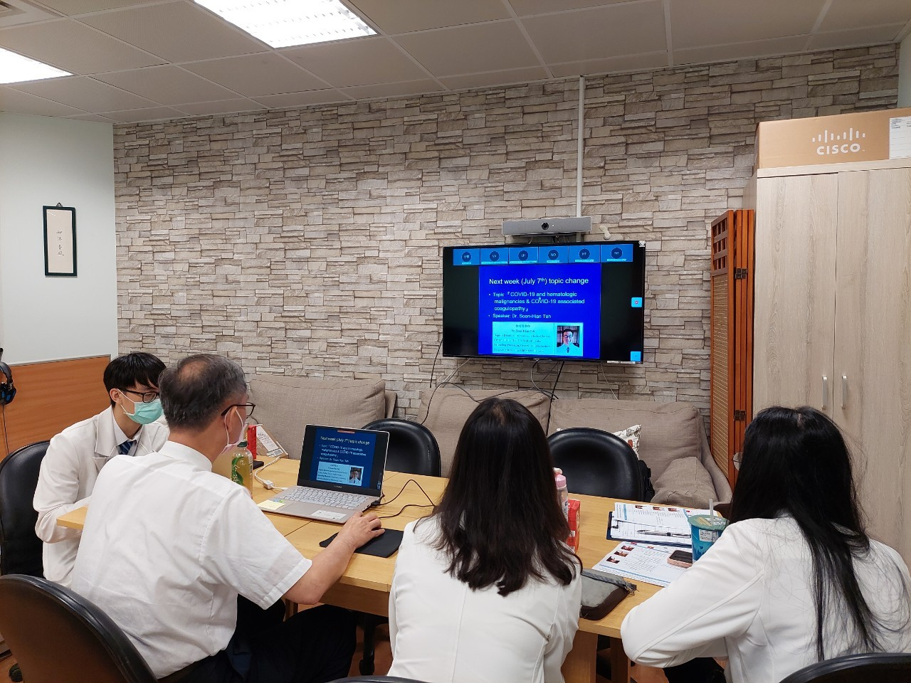 左圖：06/30講座活動現場。