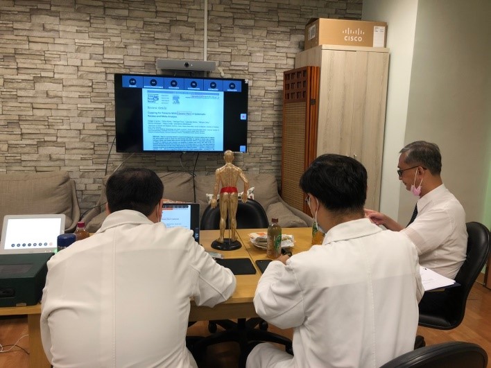 2021/07/01(四)新南向中醫藥暨針灸遠距進階跨國講座: The Introduction of Cupping and Scraping (Gua-Sha)活動現場。