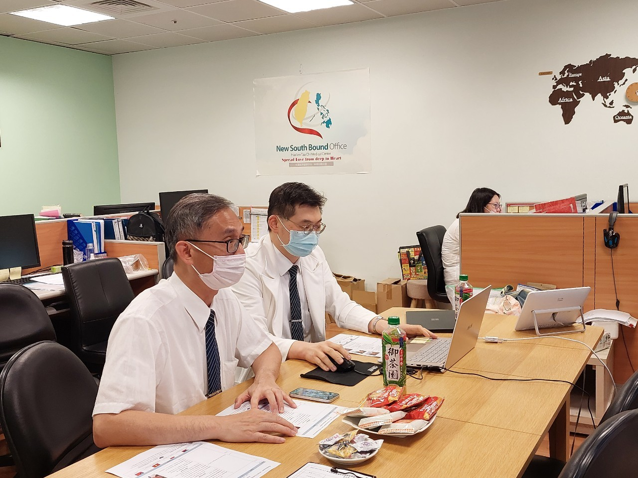 2021/07/14(三)新南向造血幹細胞移植遠距進階跨國講座: Overview of Autologous HSCT血液腫瘤科黃威翰醫師擔任講者。