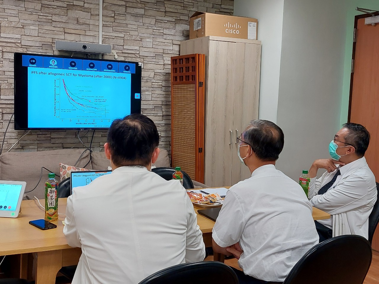 照片說明：2021/07/21(三)新南向造血幹細胞移植遠距進階跨國講座: Update of Auto-HSCT for Multiple Myeloma講者血液腫瘤科黃威翰醫師介紹多發性骨髓瘤（Multiple Myeloma）臨床治療應用。