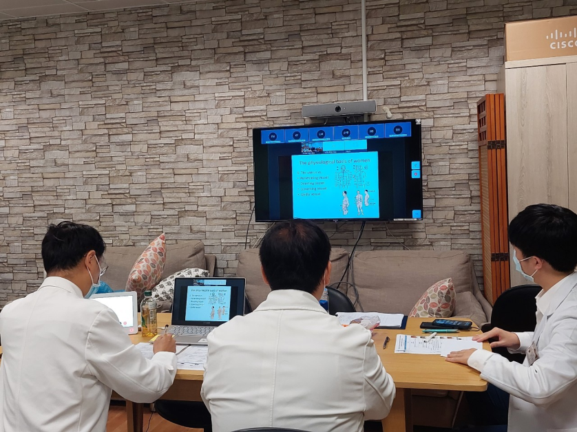 2021/09/02(四)新南向中醫藥暨針灸遠距進階跨國講座: The Introduction of Gynecology in Chinese Medicine活動現場。