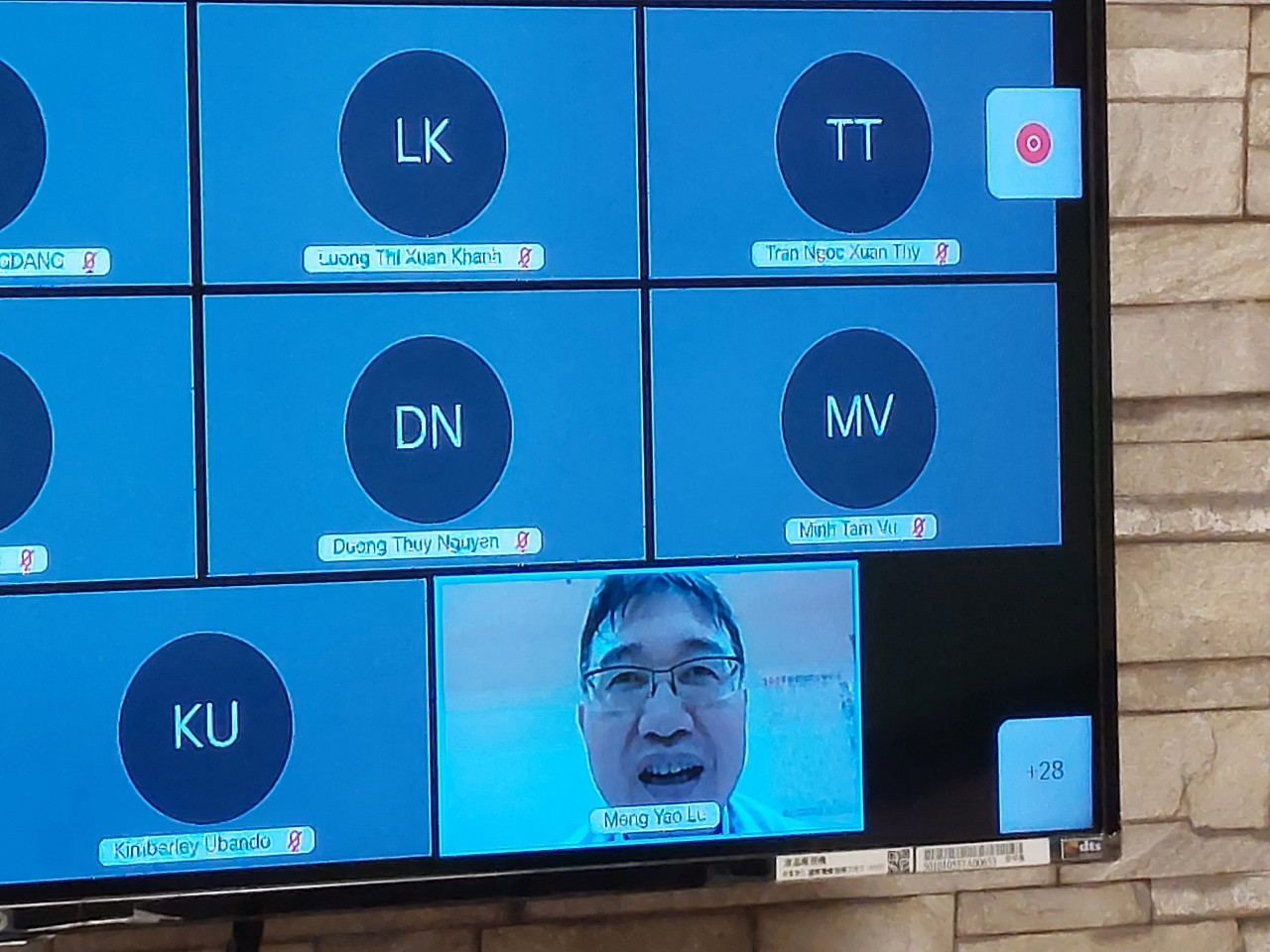 2021/10/13(三)新南向造血幹細胞移植遠距進階跨國講座: Auto-HSCT for Neuroblastoma演講者臺大醫院小兒科盧孟佑醫師。