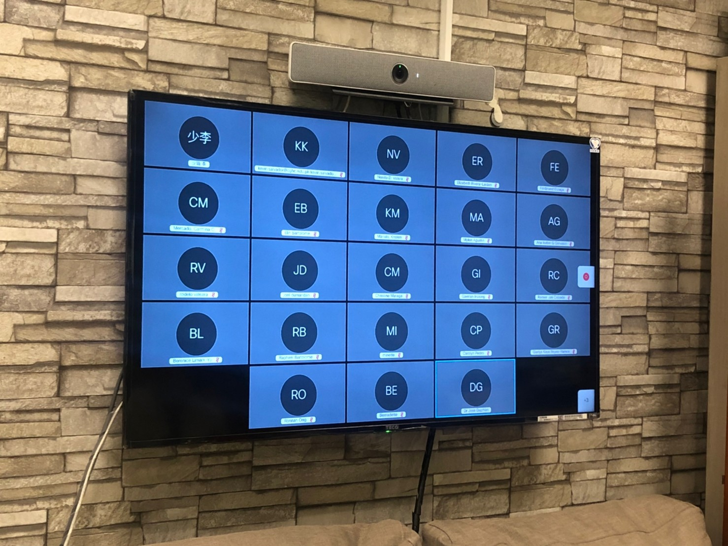 2021/10/28(四)新南向中醫藥暨針灸遠距進階跨國講座: The Introduction of Tui-Na (Massage)多位新南向友人參與。