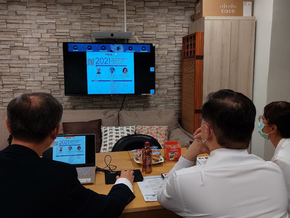 2021/11/03(三)舉辦新南向造血幹細胞移植遠距進階跨國講座: Maintenance Therapy for Hematological Malignancies after Allo-HSCT to Prevent Relapse活動現場。