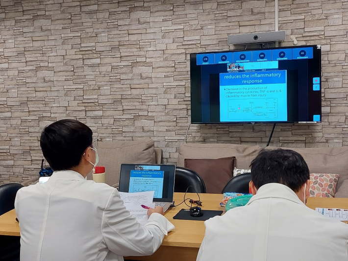 2021/11/04(四)新南向中醫藥暨針灸遠距進階跨國講座: Tui-Na (Massage) on Sport Injury教學內容。